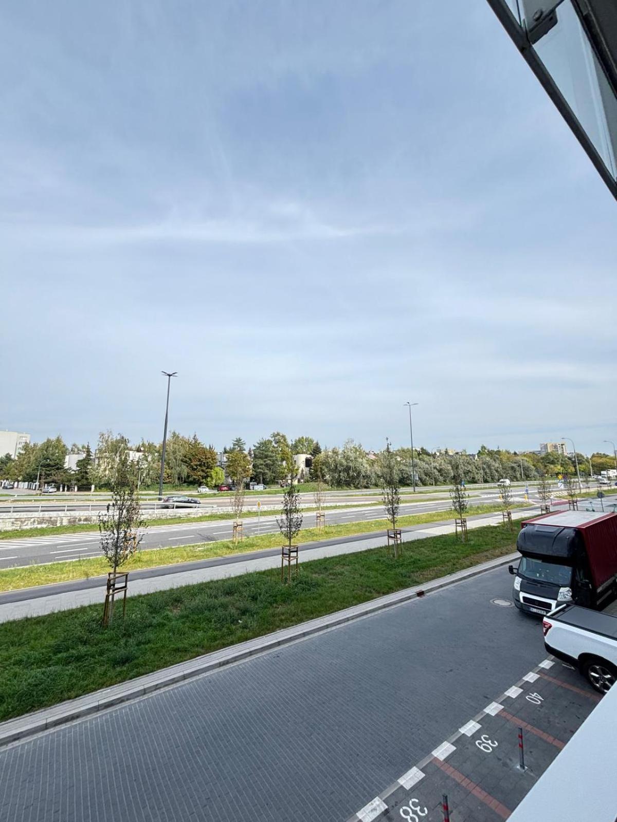 Apartamenty 24H Pileckiego Varšava Exteriér fotografie